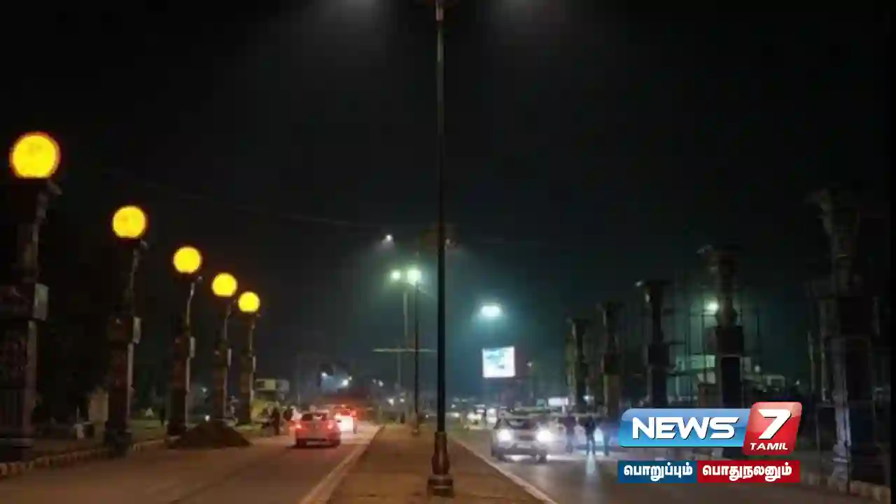 #Ayodhya Ram temple theft of projector lights worth Rs 50 lakhs from pathways