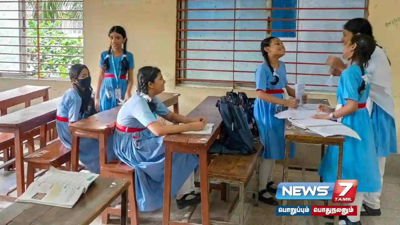 #Bangladesh Violence - Schools, Colleges Open After 1 Month!