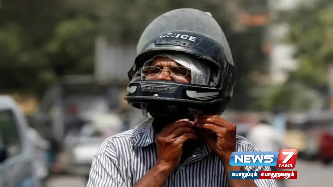 Not wearing a helmet in the car... Journalist in UP Police fine!
