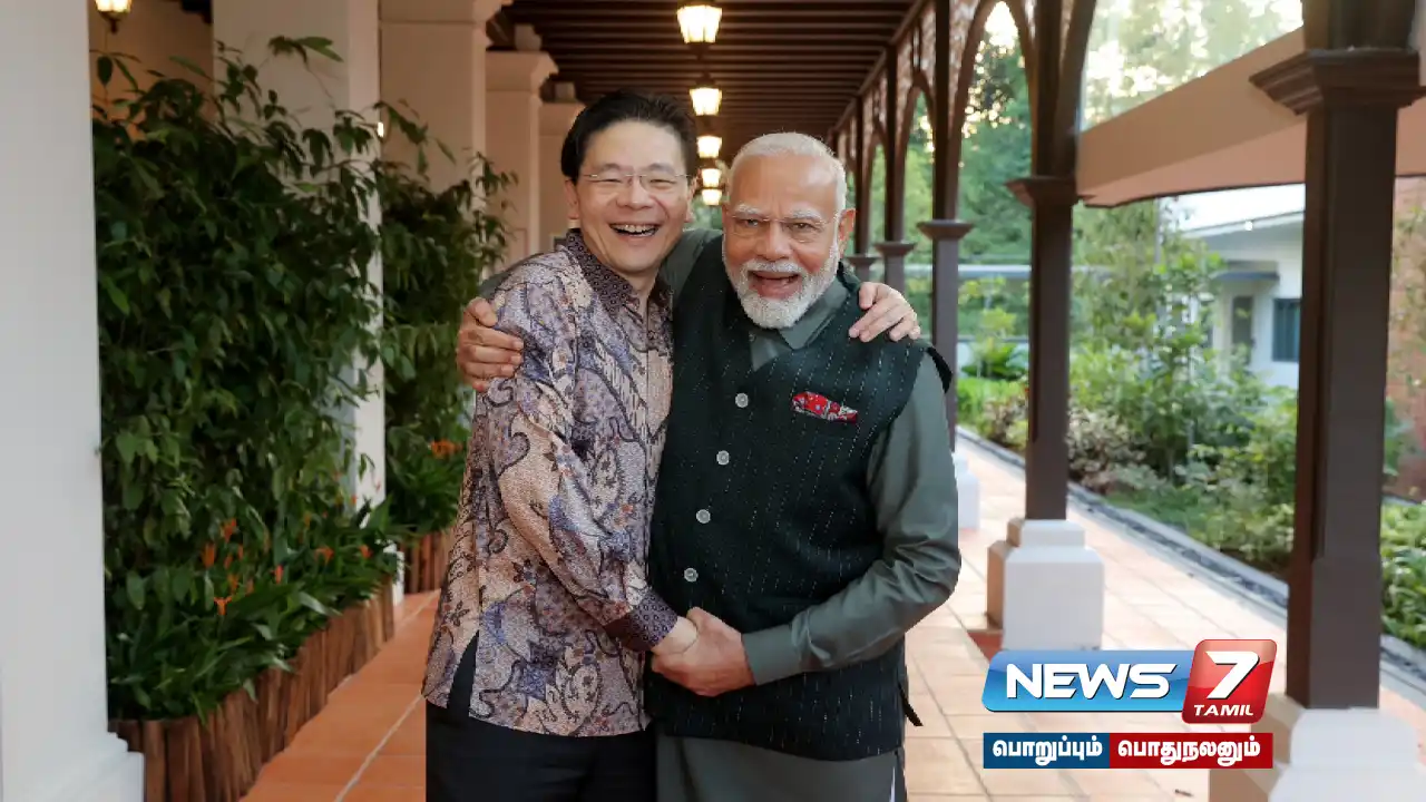 “India celebrates friendship with Singapore” - PM #NarendraModi post!