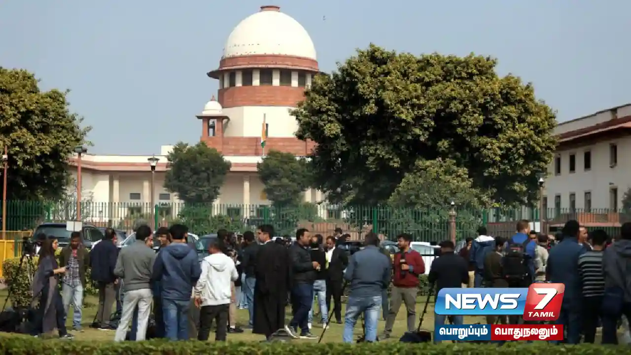 Supreme Court , cognizance ,objectionable,Karnataka ,HC judge , woman lawyer