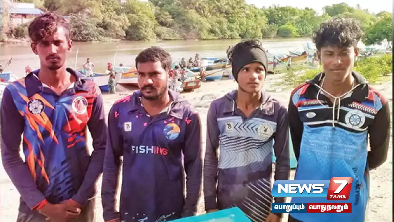 Sri Lankan pirates atrocity - threatening Nagai fishermen at knife point and extorting goods worth several lakhs!