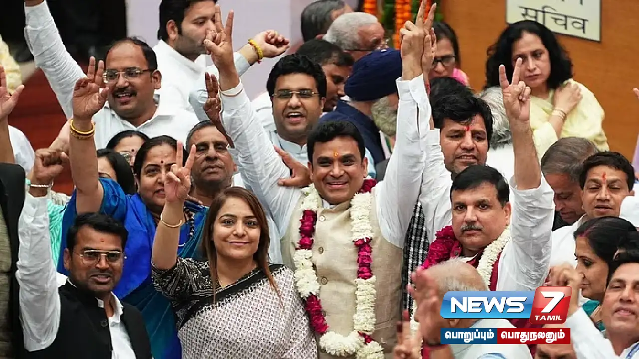 டெல்லி மேயர் தேர்தல் - 3 ஓட்டுகள் வித்தியாசத்தில் ஆம் ஆத்மி வெற்றி!