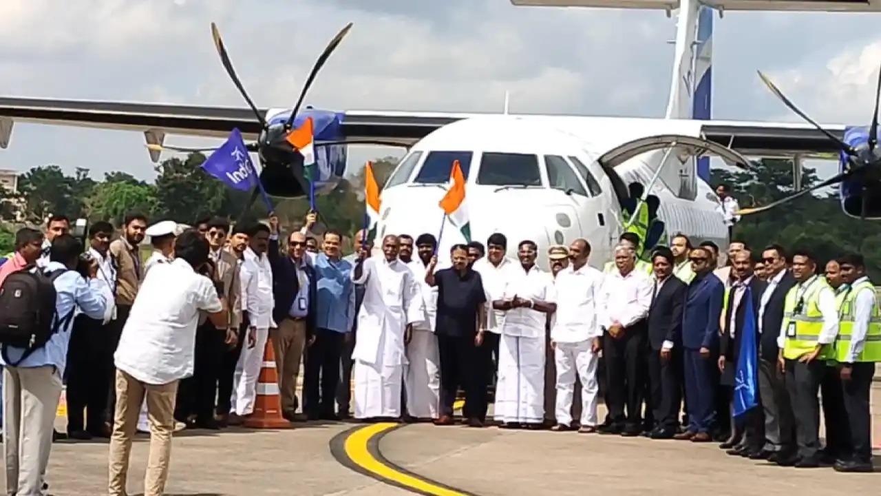 புதுச்சேரியில் மீண்டும் துவங்கிய விமான சேவை!