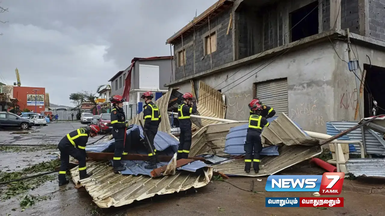#CycloneChido | The storm overturned the island of Mayotte... 11 people died!